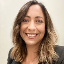 <em>Anda Popescu</em>